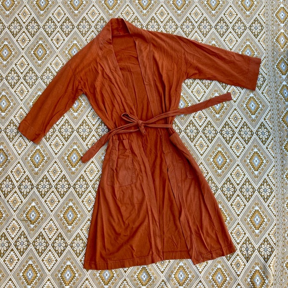 Elegant Rust Robe - Picture 3 of 4